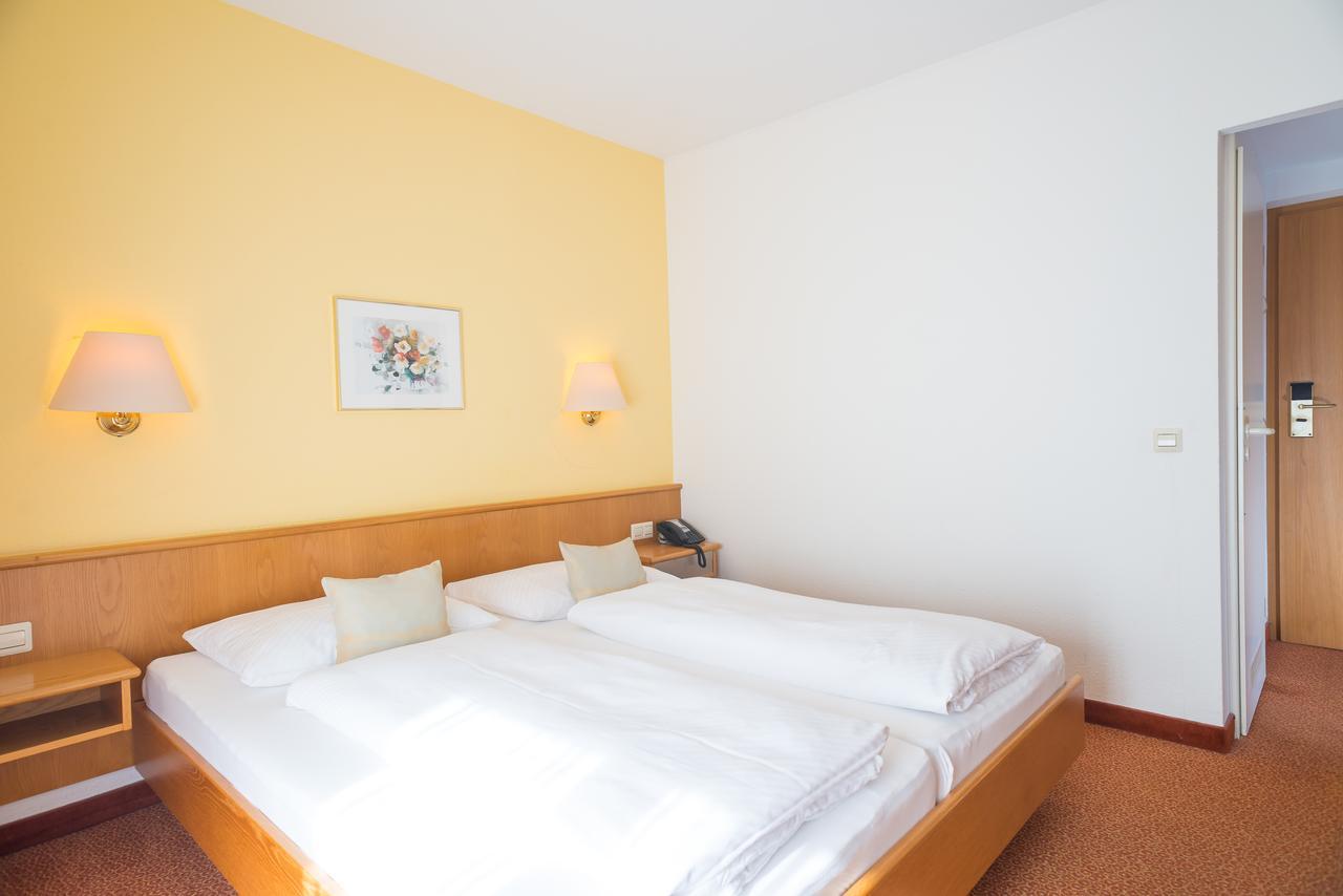 Hirschengarten Hotel Freiburg im Breisgau Ngoại thất bức ảnh