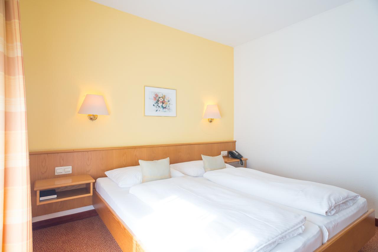 Hirschengarten Hotel Freiburg im Breisgau Ngoại thất bức ảnh