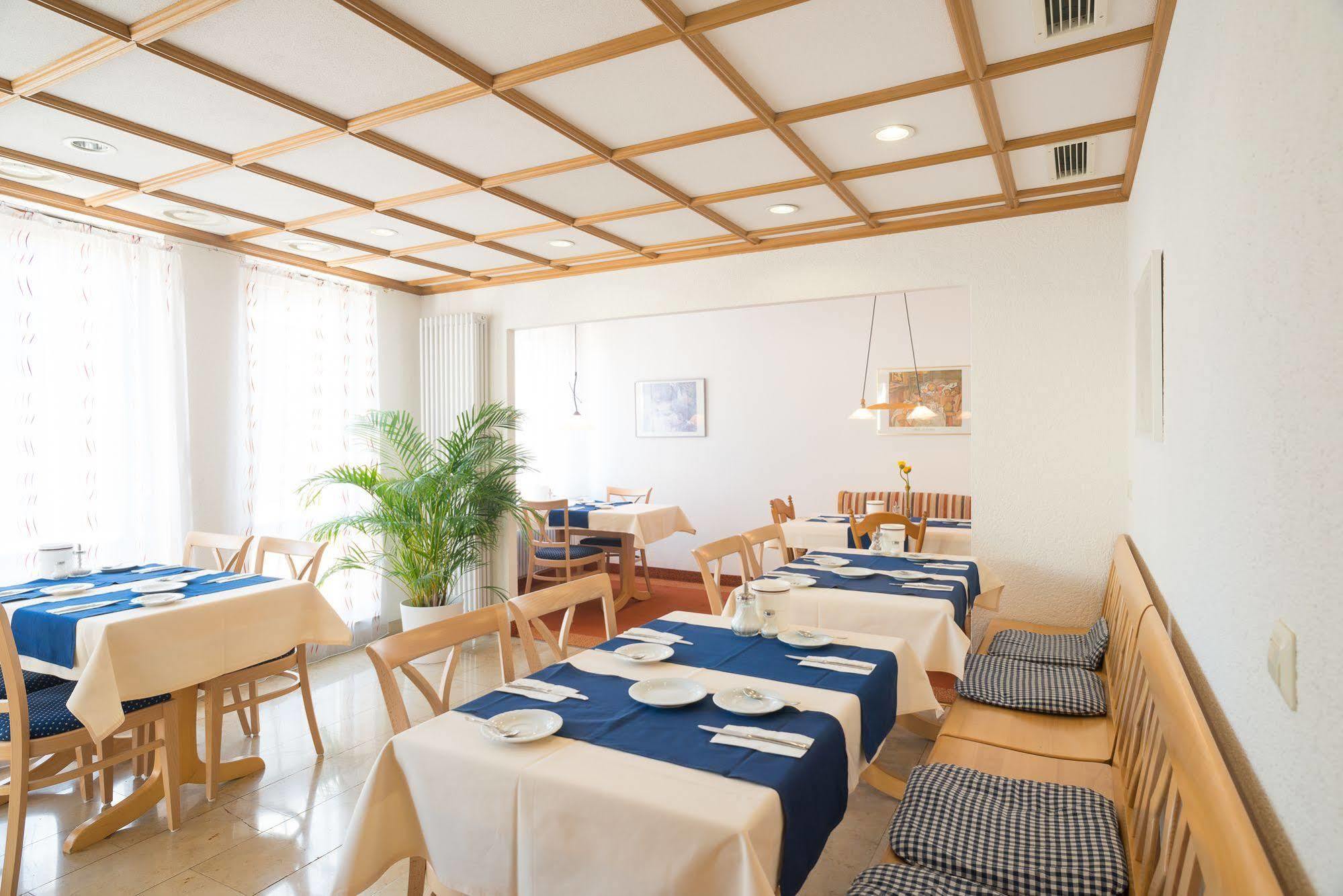 Hirschengarten Hotel Freiburg im Breisgau Ngoại thất bức ảnh